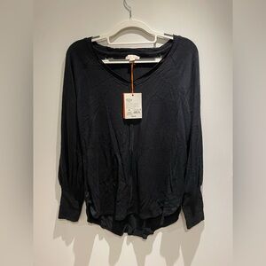 Knox Rose Black Long Sleeve Top